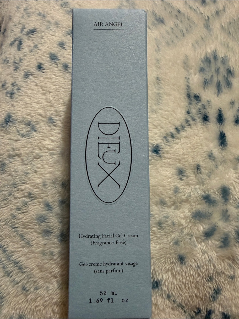 DIEUX Hydrating Facial Gel Cream - Light Blue